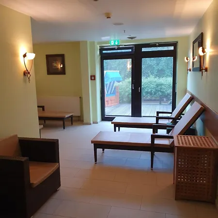 Lejlighed Maritim 31 Etage Traveblick 296 Mit Schwimmbad Lübeck