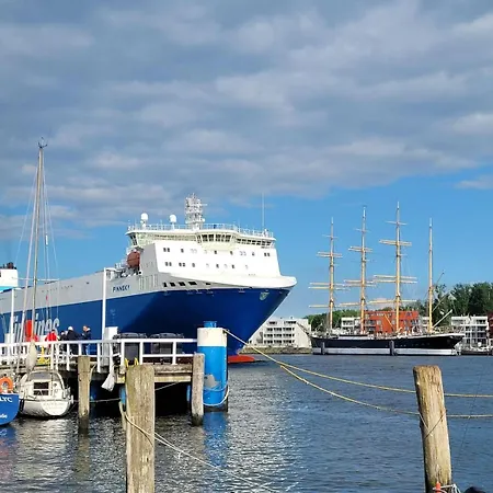 Maritim 31 Etage Traveblick 296 Mit Schwimmbad
