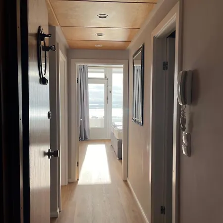 Lejlighed Maritim 31 Etage Traveblick 296 Mit Schwimmbad Lübeck